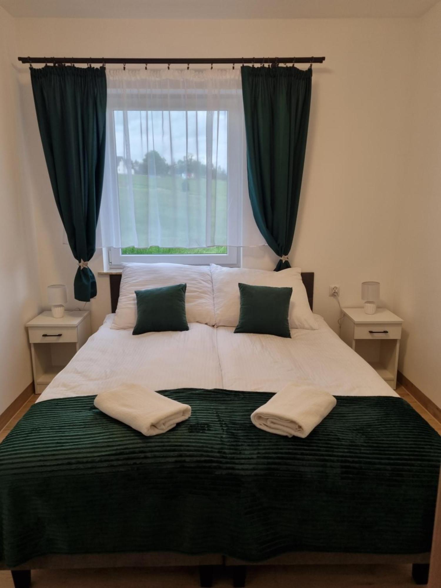 Apartamenty Jelen Pod Grapom Banska Nizna Exterior photo